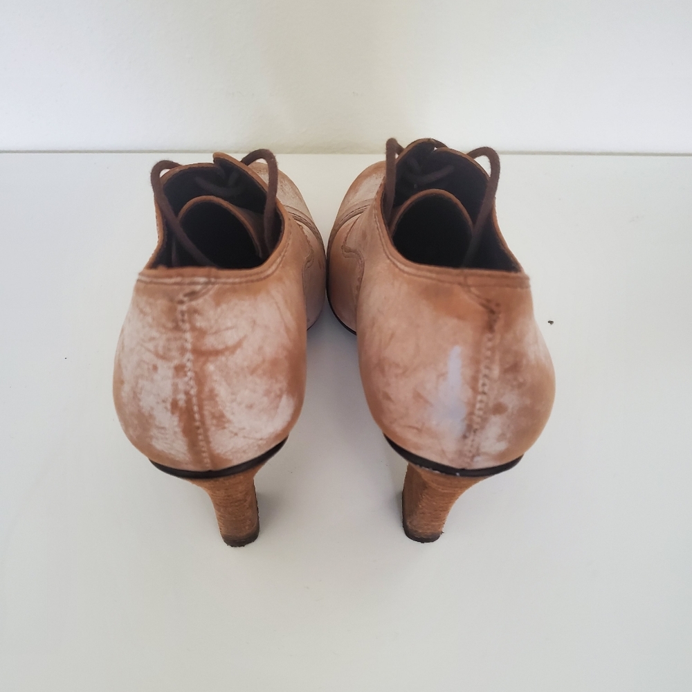 Matisse lace up Oxford bootie shoes distressed tan - Picture 3 of 6
